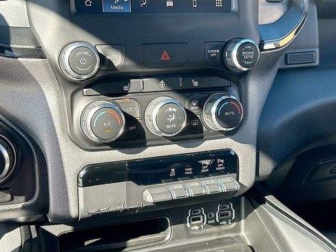 Used 2023 RAM 1500 Big Horn AWD/4WD image 15