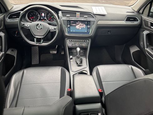 Used 2018 Volkswagen Tiguan SEL image 25