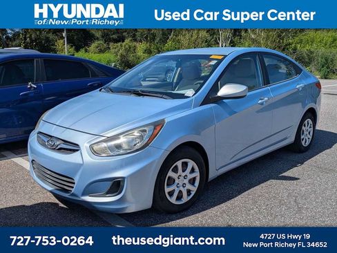 Used 2013 Hyundai Accent GLS FWD image 1
