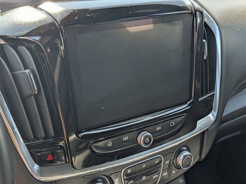 Used 2023 Chevrolet Traverse RS image 10