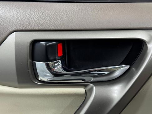 Used 2018 Lexus GX 460 image 25