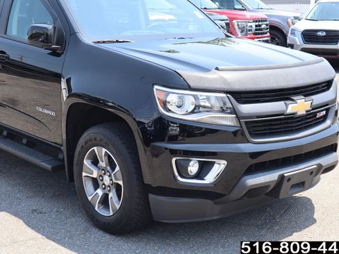 Used 2020 Chevrolet Colorado Z71 AWD/4WD image 2