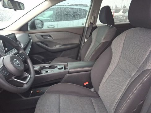 Used 2021 Nissan Rogue S image 8