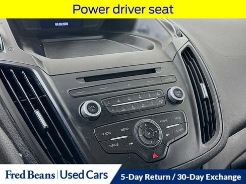 Used 2017 Ford Escape SE image 18