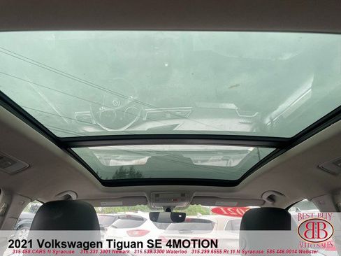 Used 2021 Volkswagen Tiguan SE image 12