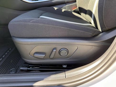 Used 2023 Hyundai Sonata SEL w/ Convenience Package FWD image 10