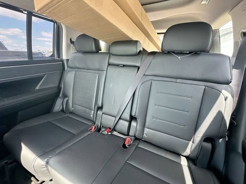 New 2025 Hyundai Santa Fe Limited image 48