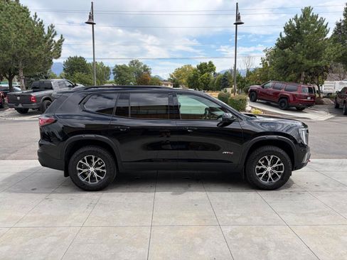 Used 2024 GMC Acadia AT4 w/ Luxury Package AWD/4WD image 3