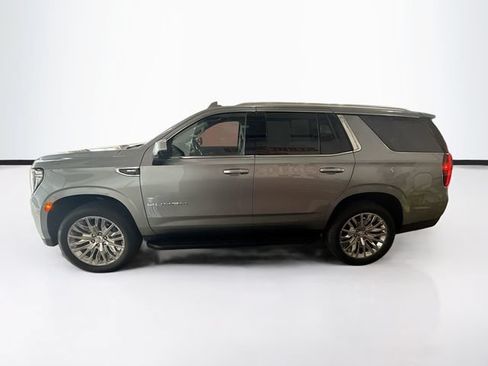 Used 2023 GMC Yukon SLE w/ LPO, Floor Liner Package AWD/4WD image 9