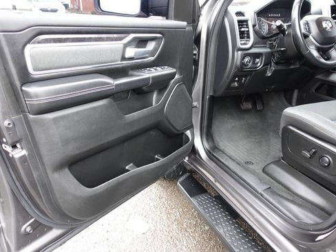 Used 2022 RAM 1500 Big Horn AWD/4WD image 16