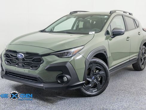 Used 2025 Subaru Crosstrek 2.5i Limited w/ Crosstrek Mirror Package AWD/4WD image 4