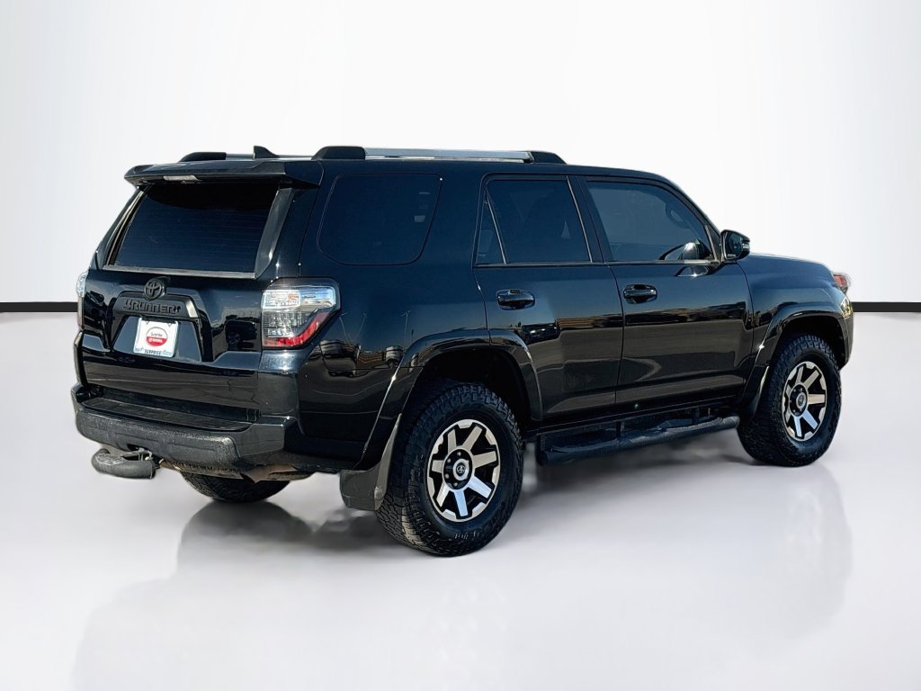 Used 2018 Toyota 4Runner TRD Off-Road Premium AWD/4WD image 5