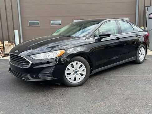 Used 2020 Ford Fusion S FWD image 1