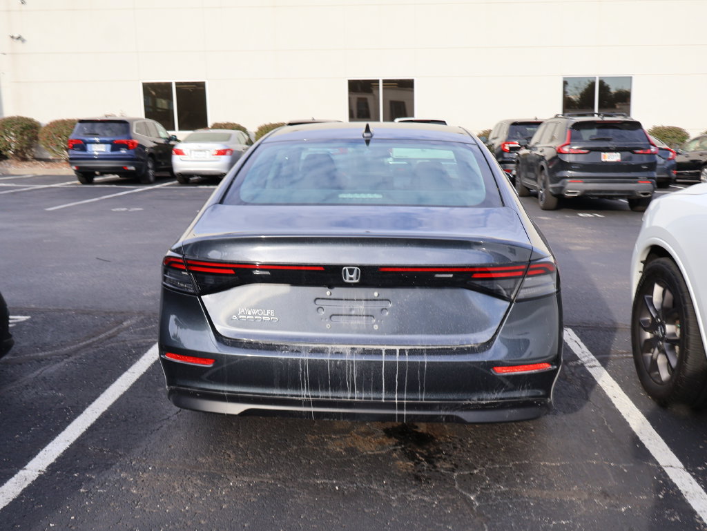 Used 2023 Honda Accord EX image 6
