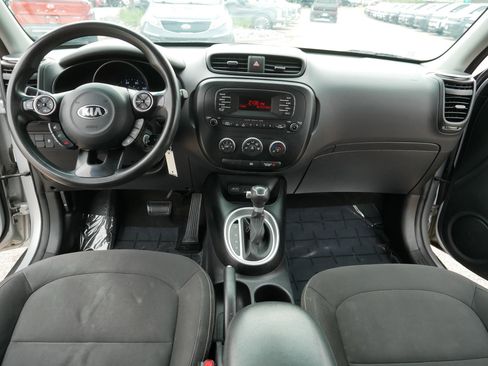 Used 2014 Kia Soul FWD image 21