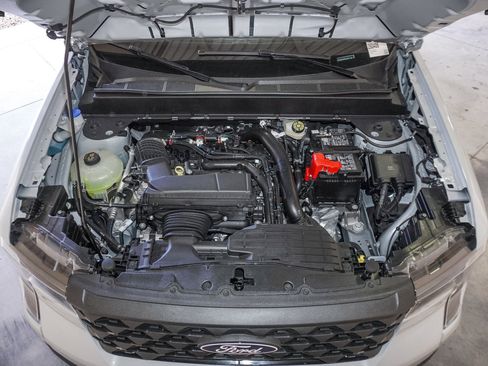 New 2026 Ford Maverick XLT image 21