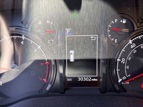 Used 2024 Toyota 4Runner SR5 Premium w/ Moonroof Package image 10