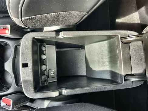 Used 2021 Jeep Cherokee Latitude Lux w/ Comfort/Convenience Group image 27