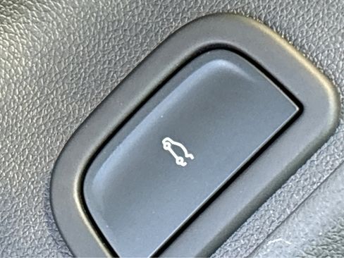 New 2026 Chevrolet Traverse Z71 w/ Enhanced Driving Package image 30