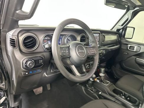 Used 2023 Jeep Wrangler Unlimited w/ 8.4" Radio Group AWD/4WD image 13