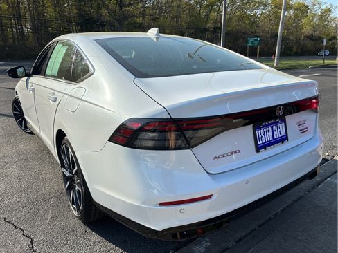Certified 2025 Honda Accord Touring image 32