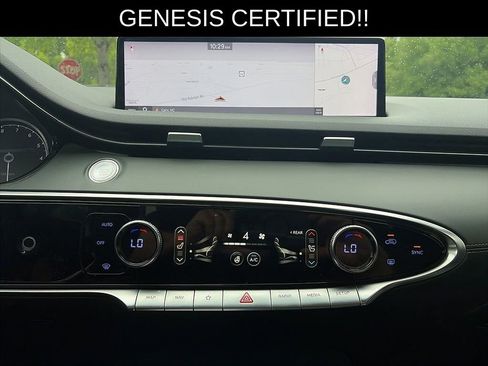Used 2023 Genesis GV70 2.5T w/ Advanced Package AWD/4WD image 8