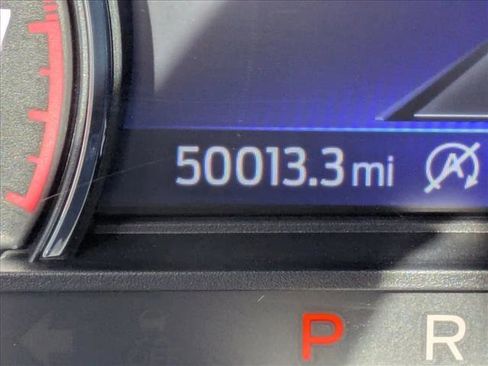 Used 2020 Ford Explorer Limited w/ Class III Trailer Tow Package image 12