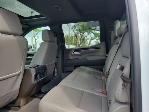 Used 2024 GMC Sierra 1500 SLT w/ SLT Premium Plus Package image 14