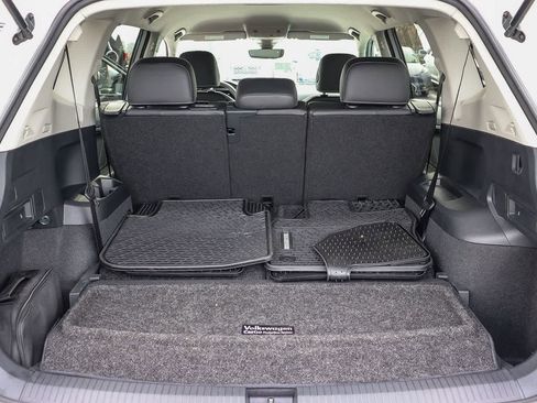 Used 2022 Volkswagen Tiguan SE image 27