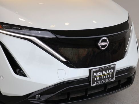 Used 2024 Nissan Ariya AWD image 12
