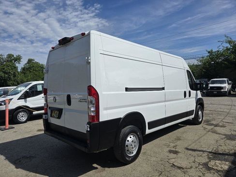 Used 2023 RAM ProMaster 2500 FWD image 6