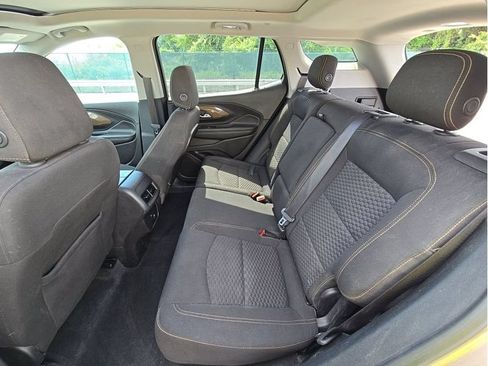 Used 2018 GMC Terrain SLE w/ Driver Convenience Package FWD image 24