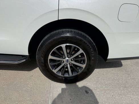 Used 2020 Ford Expedition XLT w/ Equipment Group 202A RWD image 37