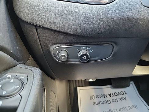 Used 2024 Chevrolet Equinox LT image 25