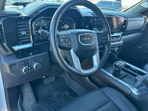Used 2024 GMC Sierra 1500 SLT w/ SLT Premium Plus Package image 19
