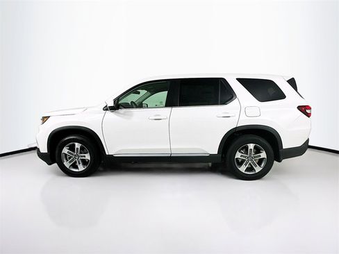 New 2025 Honda Pilot EX-L image 3