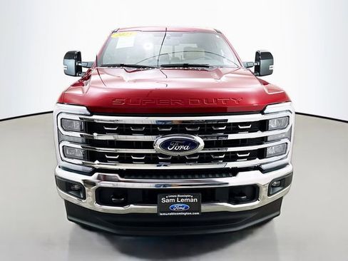 Used 2025 Ford F250 Lariat image 2