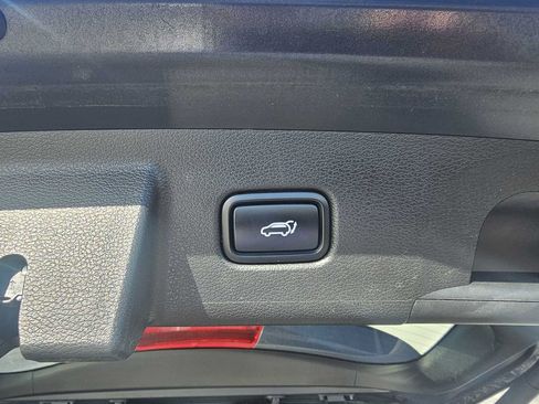 Used 2020 Kia Telluride EX image 16