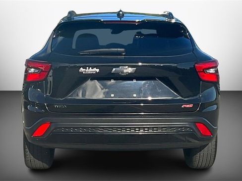 Used 2024 Chevrolet Trax RS w/ Sunroof Package image 4