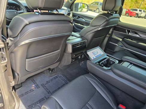 Used 2024 Jeep Grand Wagoneer Series II Obsidian w/ Quick Order Packagew 28T AWD/4WD image 28