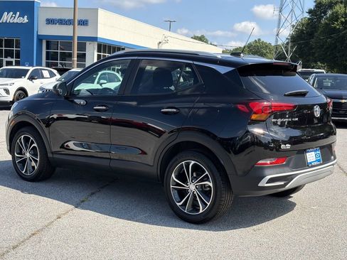 Used 2023 Buick Encore GX Select FWD image 21