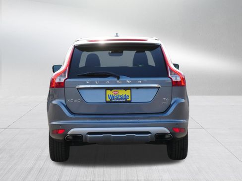 Used 2017 Volvo XC60 T6 Dynamic w/ Preferred Option Package image 6