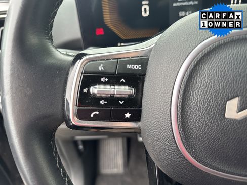 Used 2024 Kia Sorento S AWD/4WD image 9
