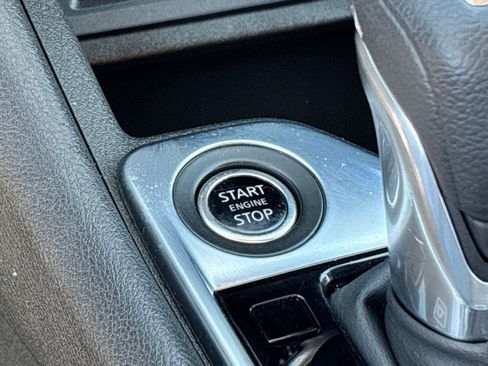 Used 2025 Nissan Sentra SV FWD image 22