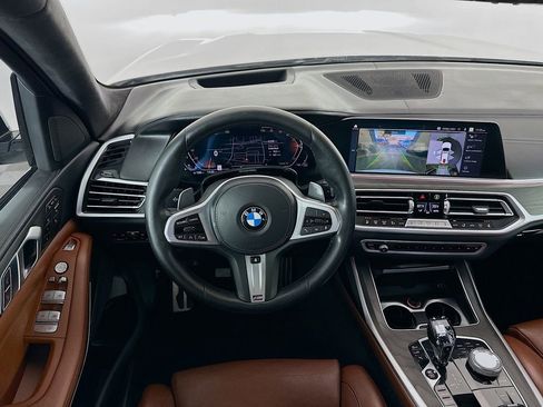 Used 2022 BMW X7 xDrive40i w/ M Sport Package image 23