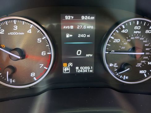 Used 2020 Subaru Outback Limited w/ Popular Package #2 AWD/4WD image 17