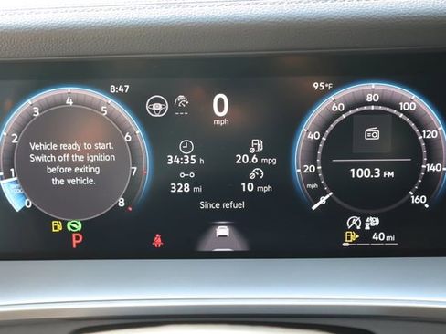 Used 2025 Volkswagen Tiguan SE FWD image 40