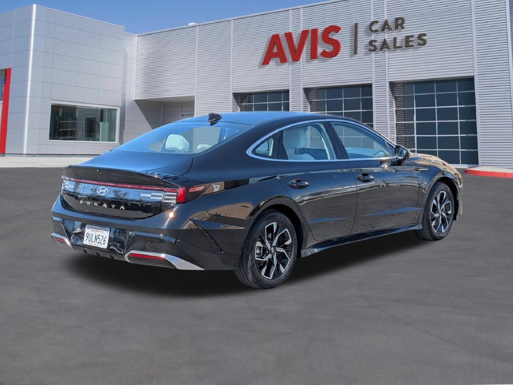 Used 2025 Hyundai Sonata SEL FWD image 5