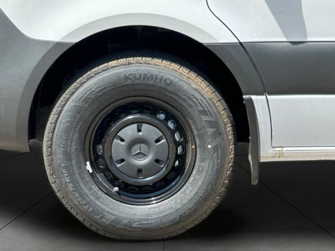 New 2025 Mercedes-Benz Sprinter 2500 image 3