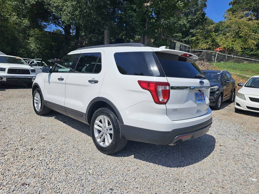 Used 2017 Ford Explorer 4WD image 3